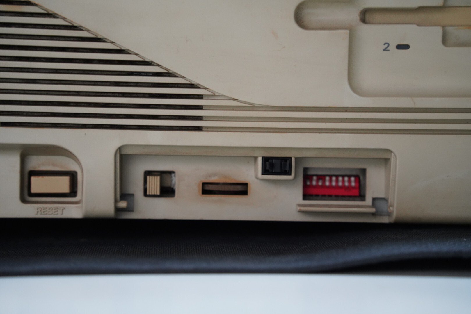 PC-9801DA/U2(NEC)の分解写真｜kzn