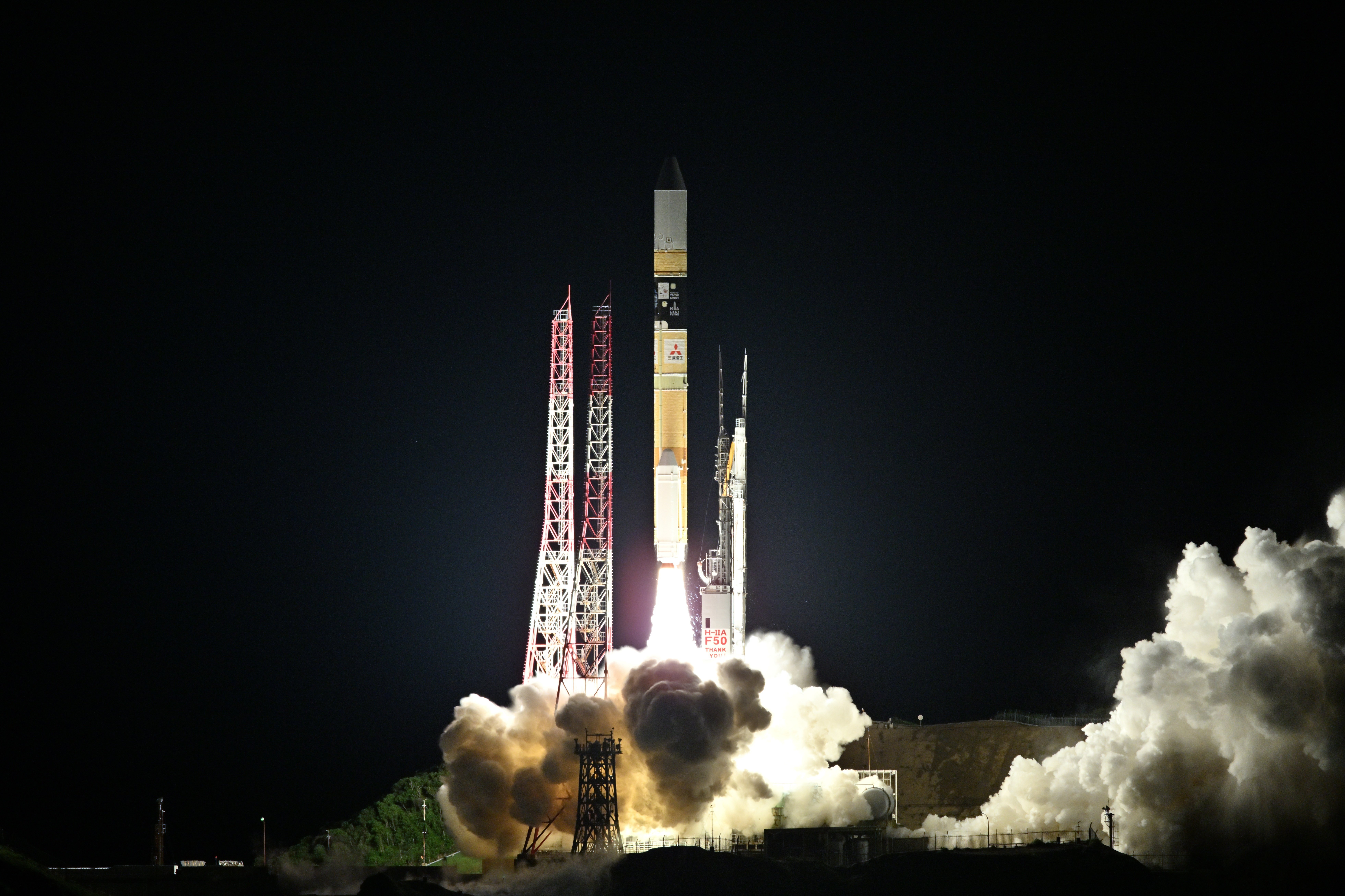 写真】H-IIAロケット50号機、打ち上げ成功｜探検された天の世界