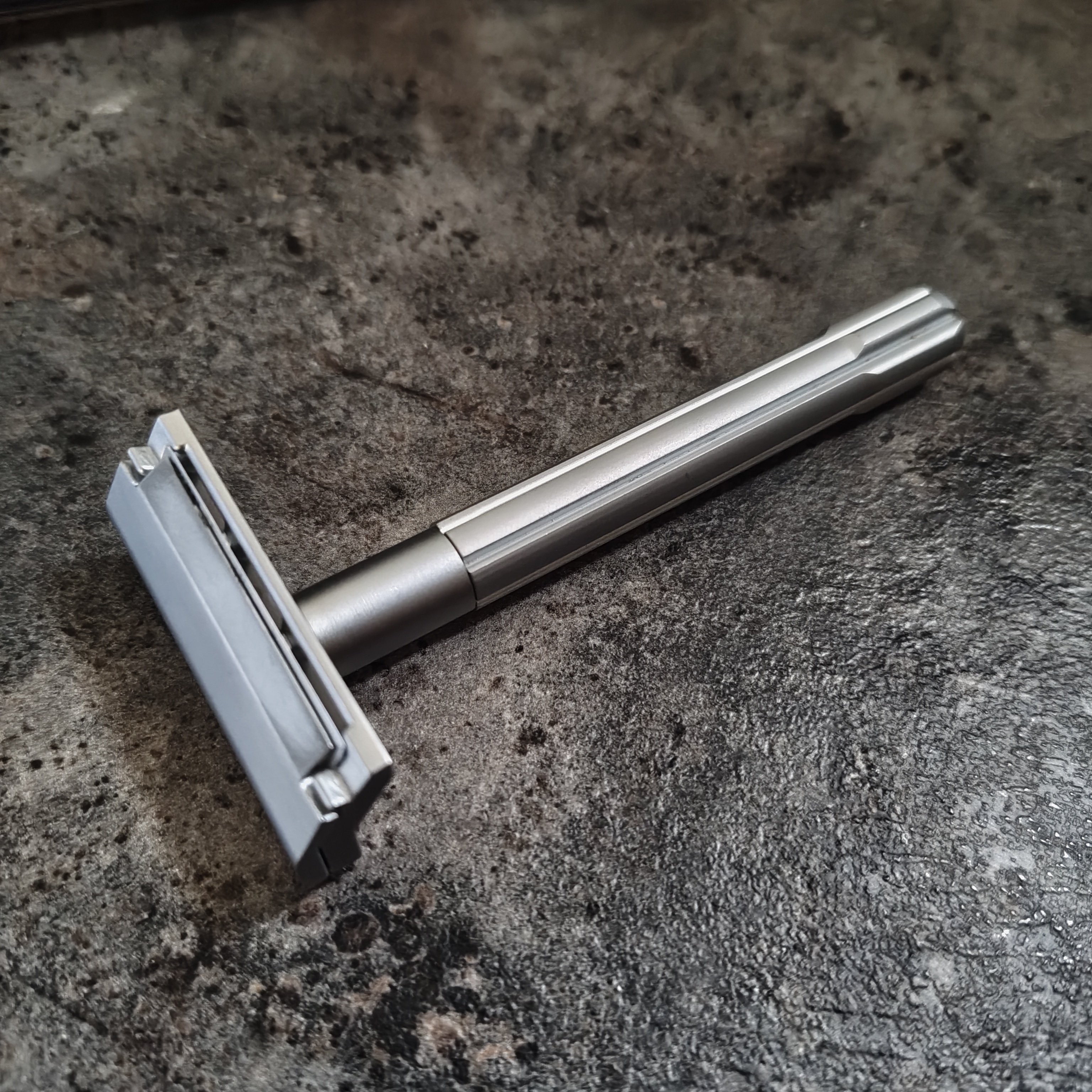 片刃のメリットとは？Parker Solo Edge(パーカーソロエッジ レビュー