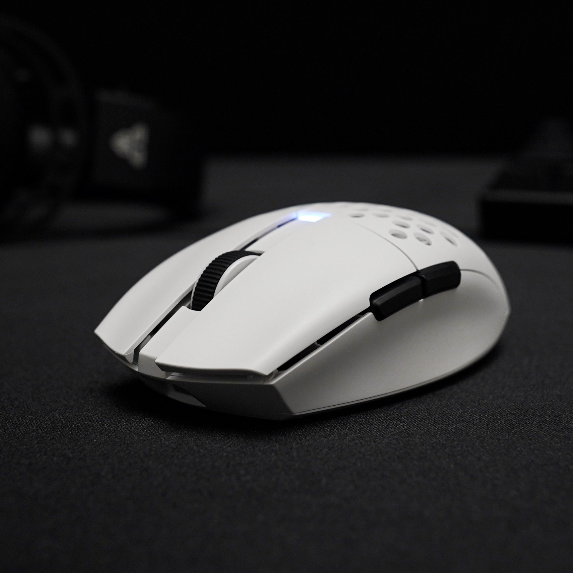 Aria XD7 - Fantech - ワイヤレスゲーミングマウス - 株式会社アーキサイト