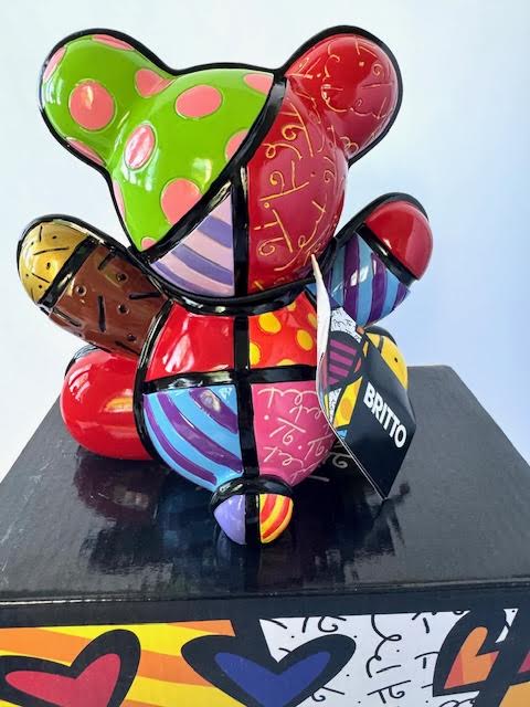 Britto Limited Edition Bear Figurine: LOVE - Artreco