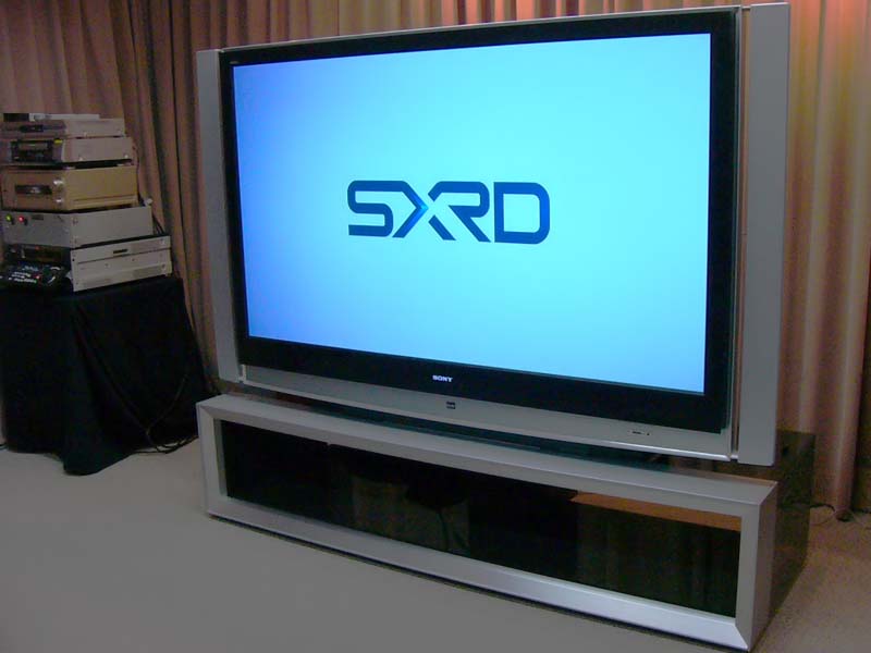 米Sony、フルHD反射型液晶「SXRD」を使ったリアプロTV