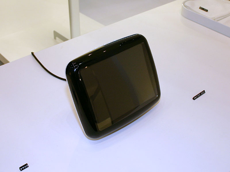 コナミ・タカラ、新商品を合同発表