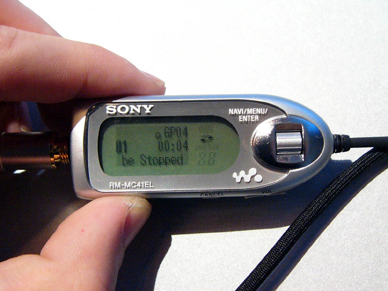 ソニー、「Hi-MD」対応MDウォークマンとサウンドゲートを発表