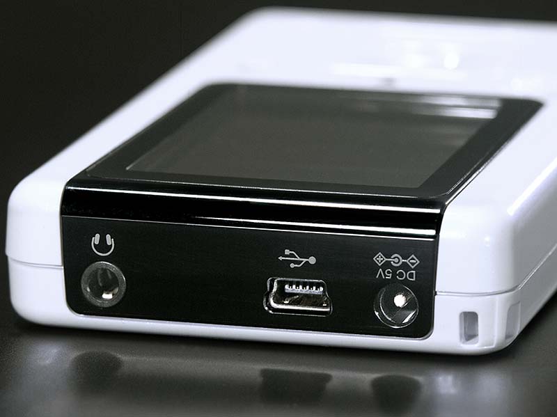 ケンウッド、カラー液晶搭載の20GB HDDプレーヤー