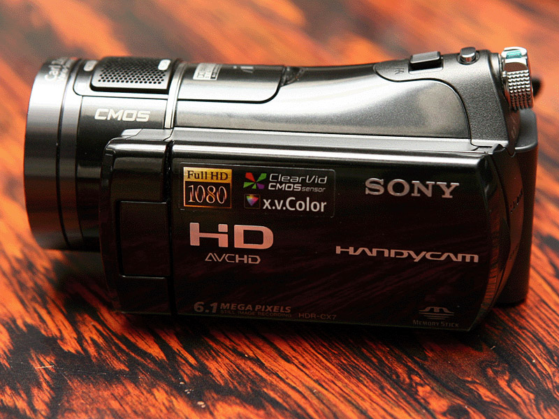 ソニー、メモリースティック記録のAVCHDビデオカメラ
