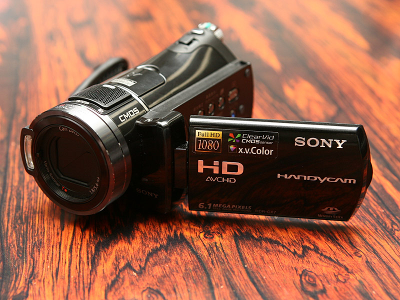 ソニー、メモリースティック記録のAVCHDビデオカメラ