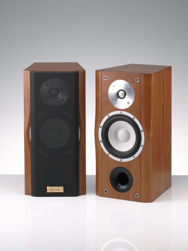 ティアック、「エソテリック」ブランド初のスピーカー