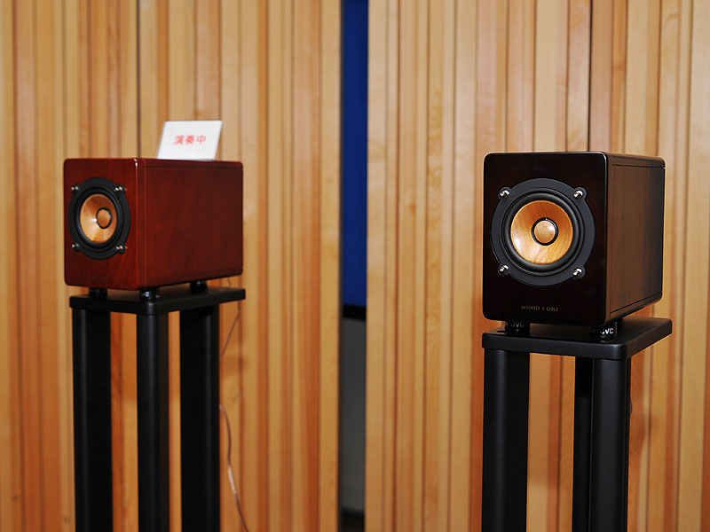 ビクター、“竹響板”を追加したウッドコーンコンポ