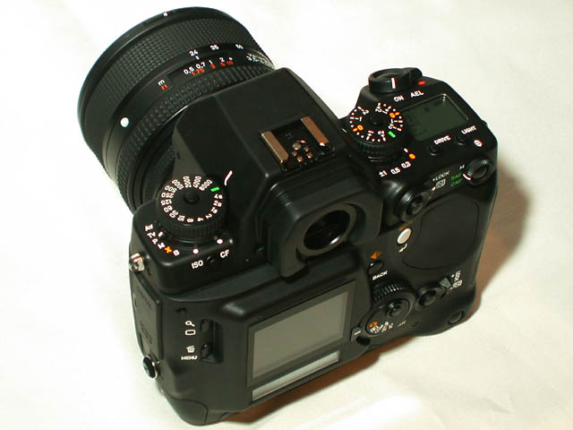 京セラ、CONTAXブランドのデジタルカメラ「N DIGITAL」