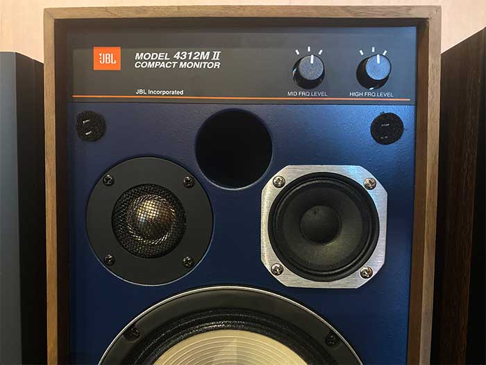 JBL 4312MII(WX) 展示処分特価品 天然木ウォルナット 正規取扱い専門店