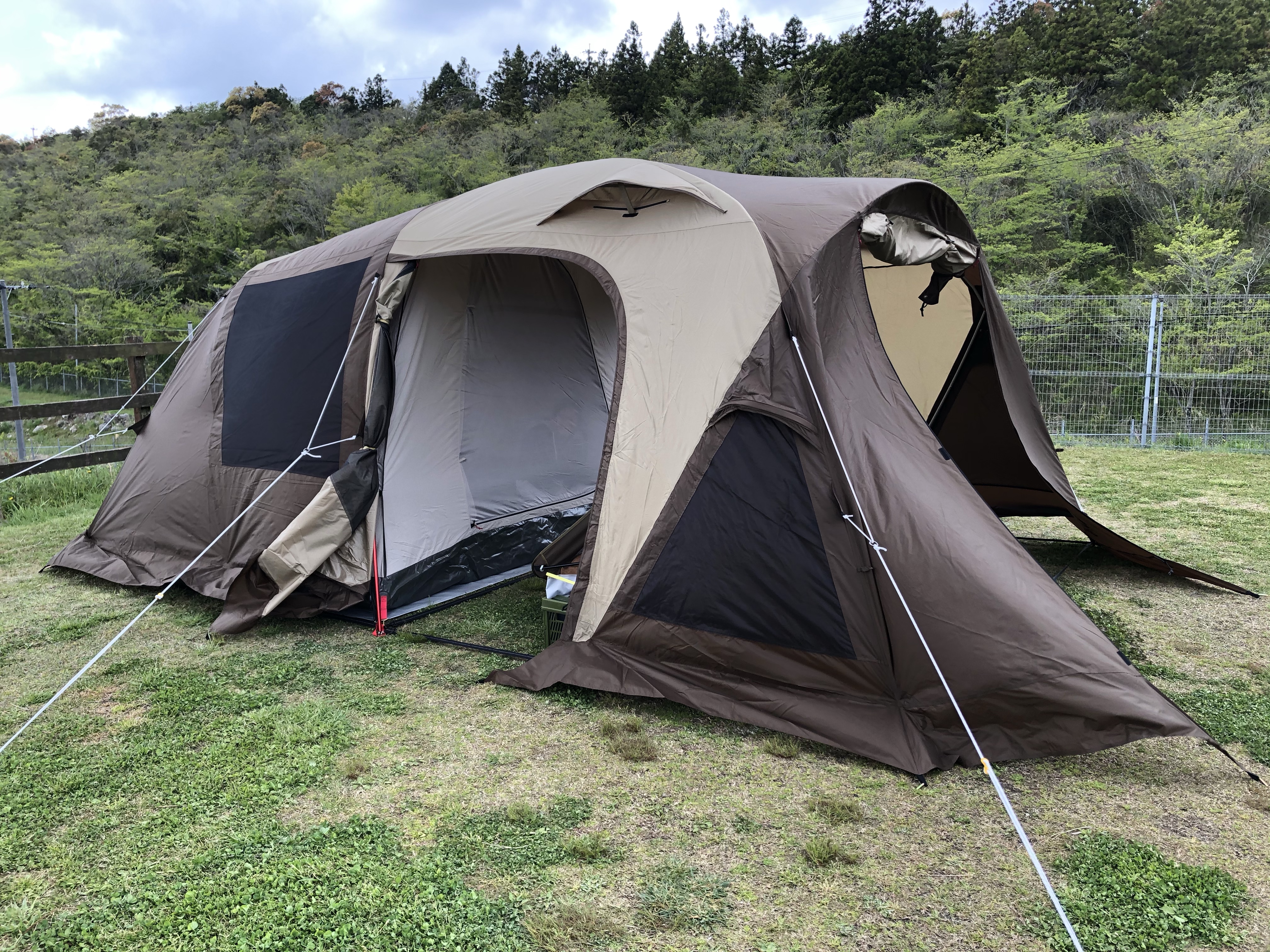 散々迷った挙げ句にオガワのツールームテント「ティエラ5EXⅡ」を選ん