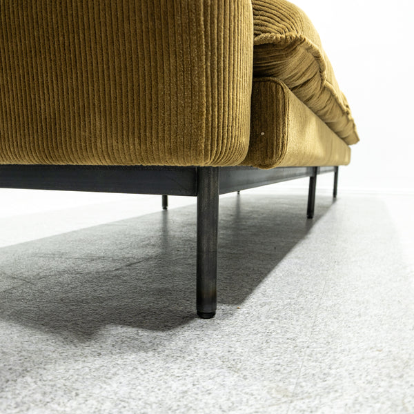 TRUCK FURNITURE / FK SOFA 3-SEATER – Back to the Furniture