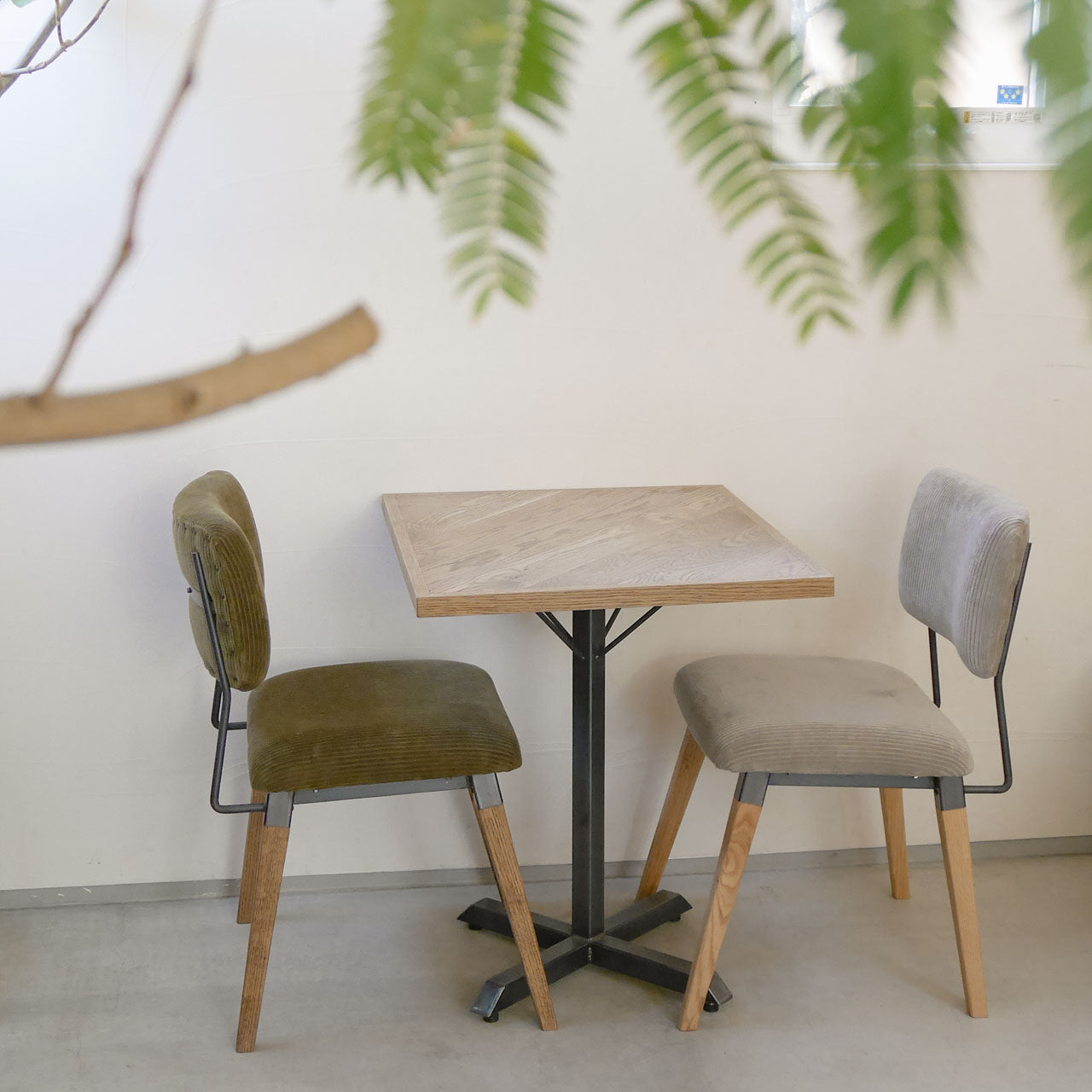 U.Sチェア | オーダーメイドのアイアン家具を中心に数多くのインテリア