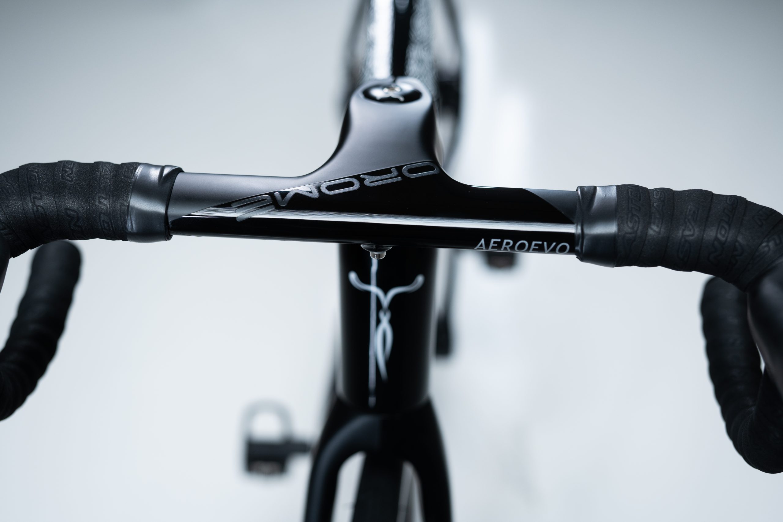 Elves Bikes launches Vanyar Pro Disc 2024 model - BikeBiz