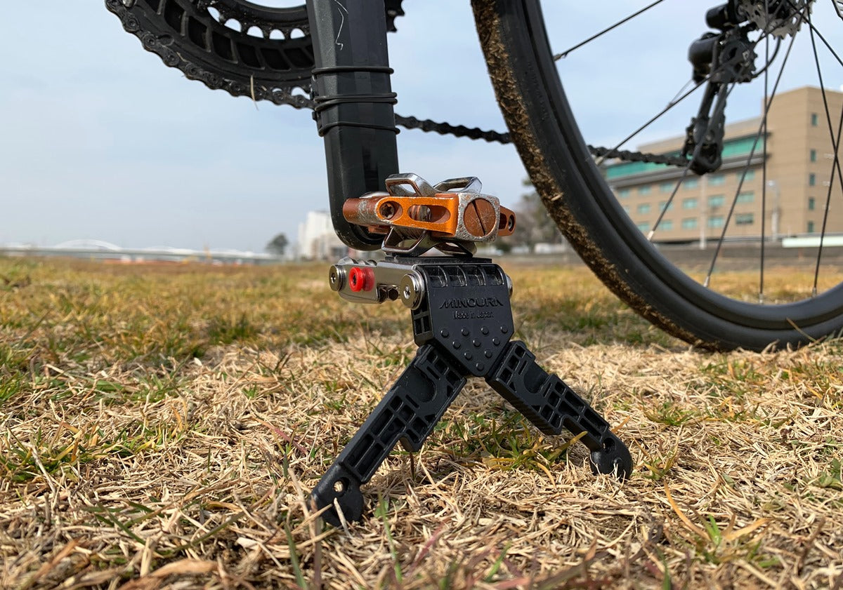 スタンドに変身する！？マルチに使える携帯工具ミノウラ HPS-9がお気に入り