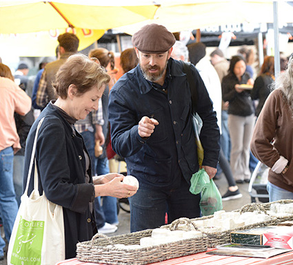 アリス・ウォータース+NHKエンタープライズ取材班『アリスの