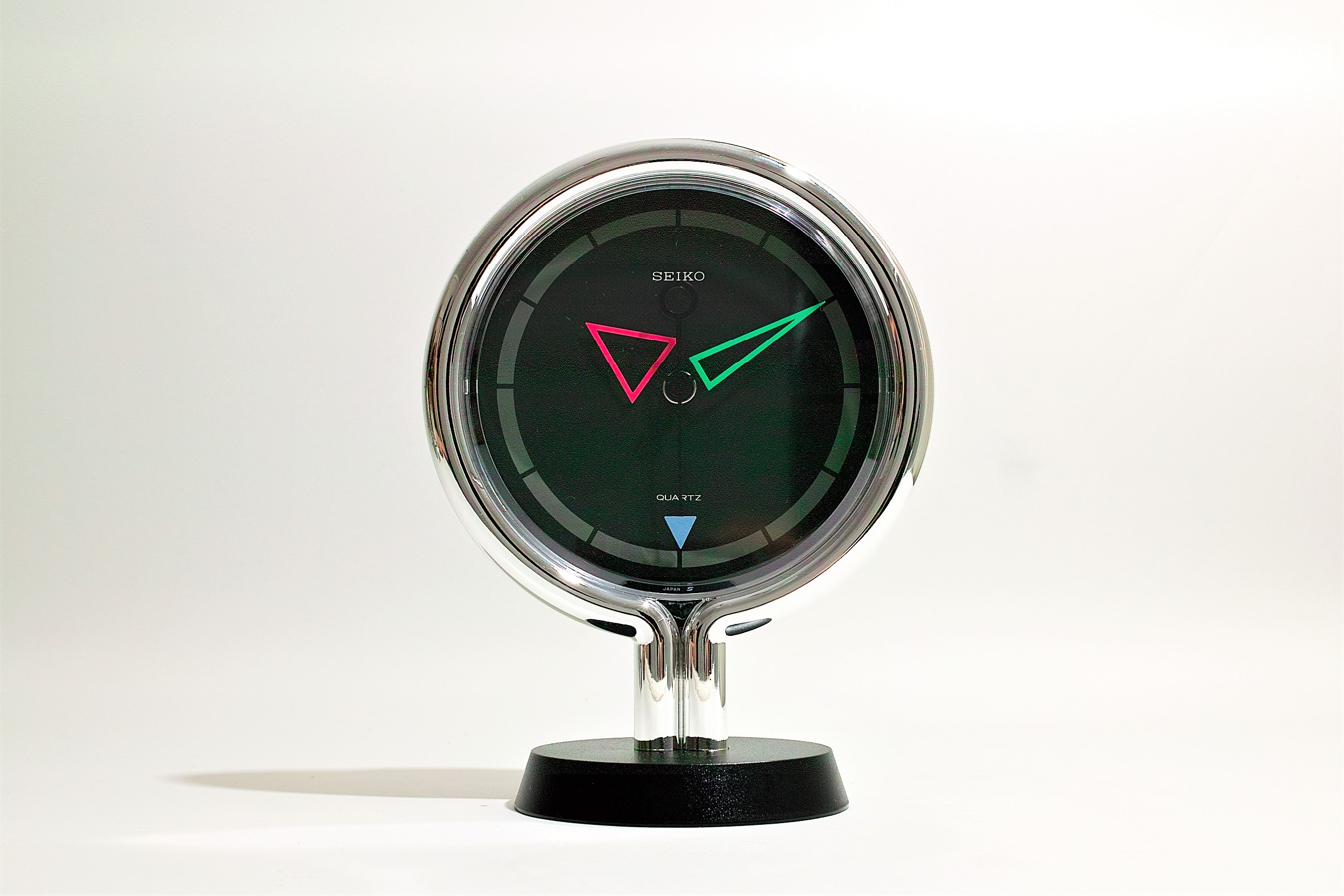 No.6488「ポストモダン置時計」 SOLD | ボルトナットマーケット