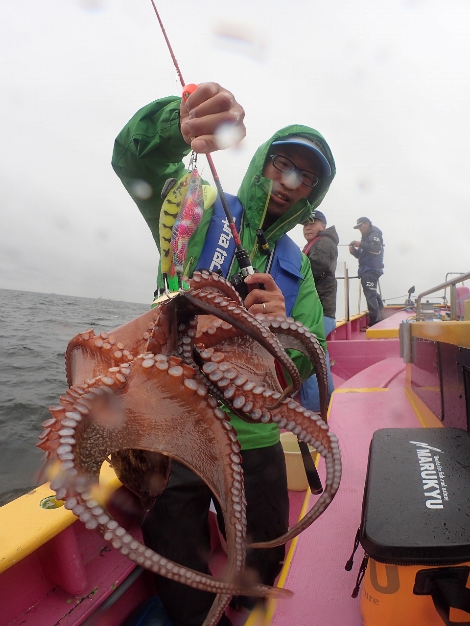 いよいよ最盛期！ 船の餌木タコロッドの選び方 | alphatackle