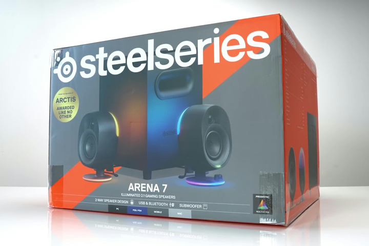 SteelSeries、2.1ch構成でライティング機能も備えた自身初のゲーミング