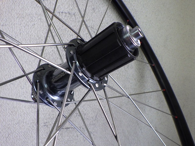 のむラボホイール8号の後輪を組みました | のむラボ日記