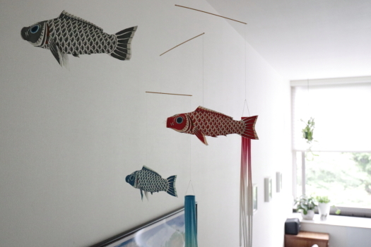 いせ辰」の鯉のぼりモビール - Living Small