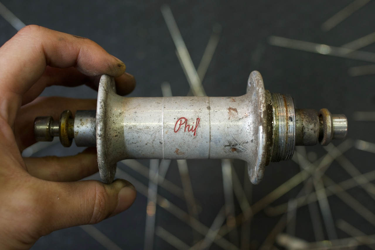 PHILWOOD* low flange track hub front (purple) - BLUE LUG ONLINE STORE