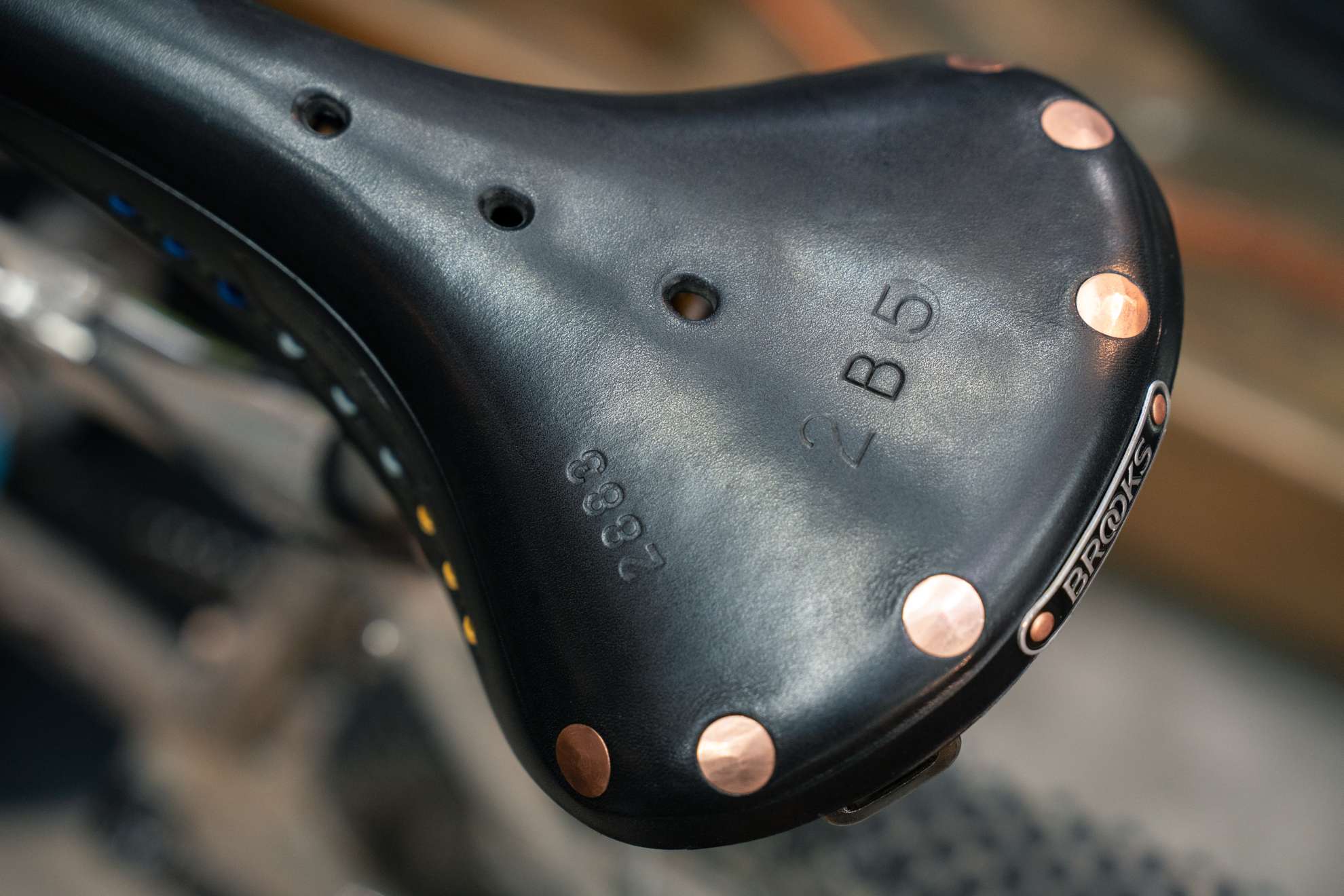 BROOKS × BLUE LUG ”B17 FOR BLUE LUG