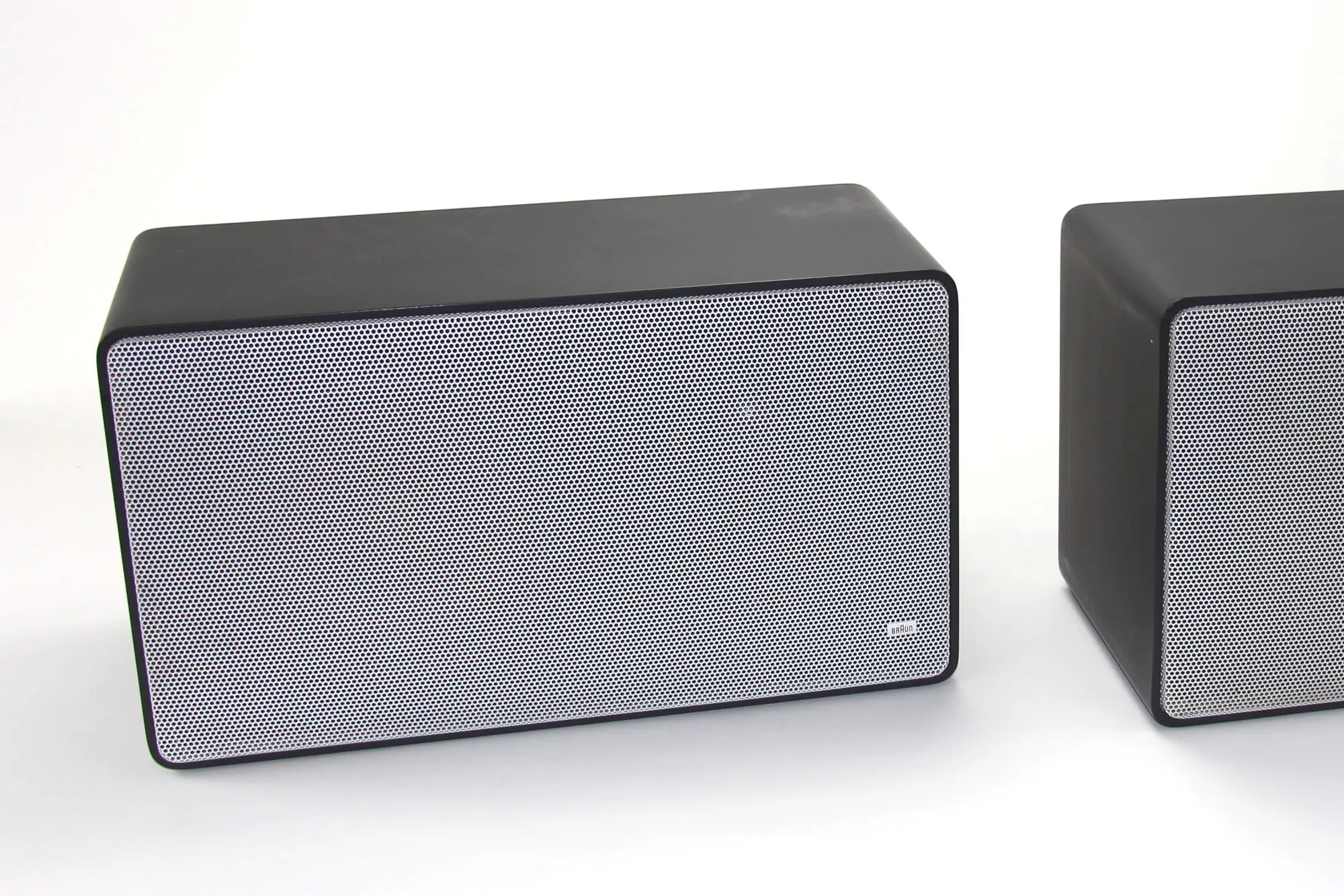 Braun speakers Dieter Rams design in good condition are hard to find