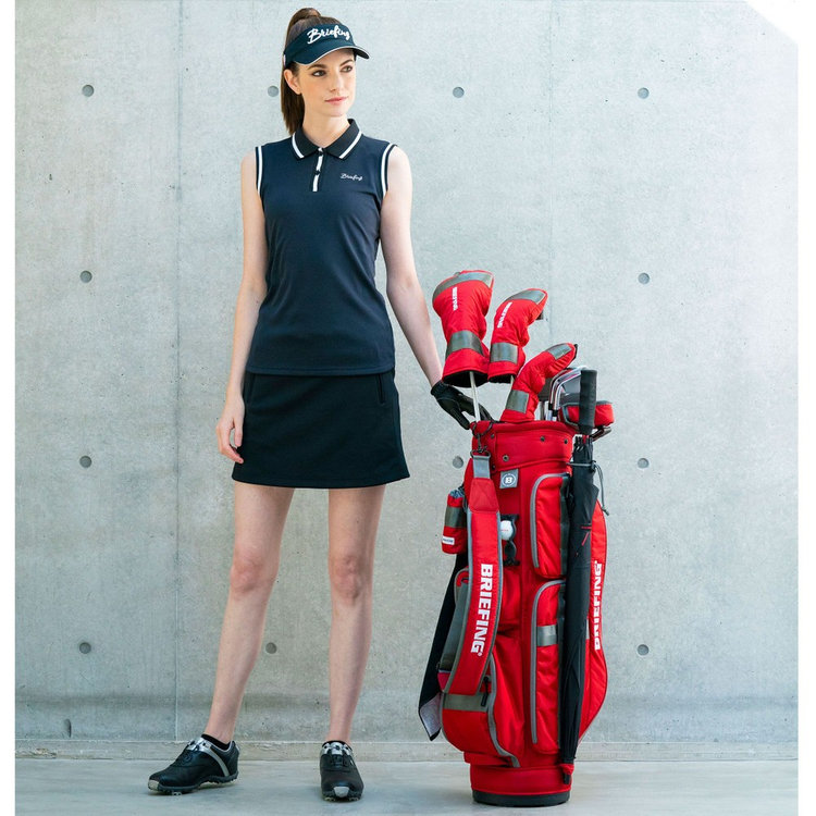 鮮やかなREDカラーが印象的なゴル女に人気のブリーフィングのキャディ