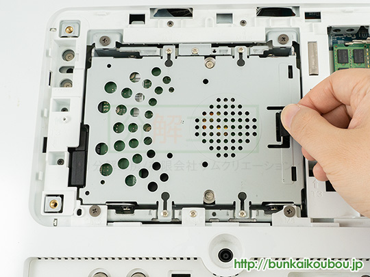 分解工房・SONY VAIO VPCL247FJ/HDD交換修理方法