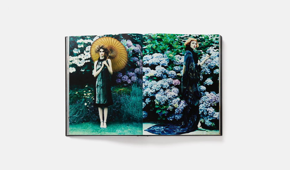 Grace: Thirty Years of Fashion at Vogue | Papercut