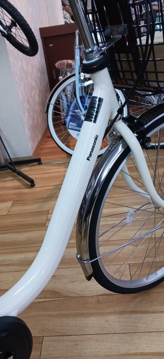 ビビL 限定カラー フェザーホワイト入荷しました - 京都の自転車専門店