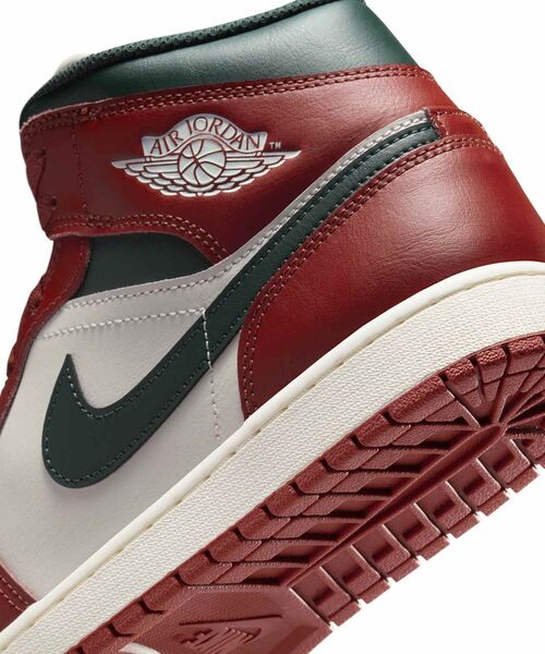 セール】エア ジョーダン 1 MID メンズシューズ / Air Jordan 1 Mid