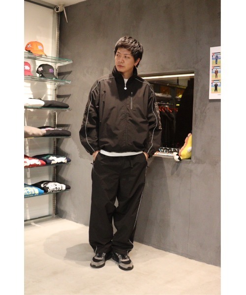 KEBOZ（ケボズ）の「SUPPLEX NYLON KAC HOODED TRACK JACKET（ナイロン