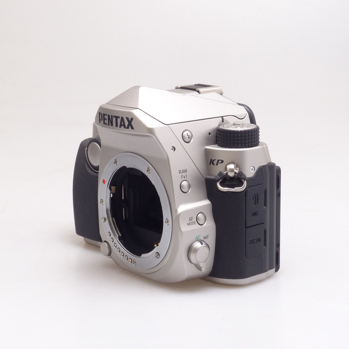 中古】(ペンタックス) PENTAX KP ボデイ シルバー｜ナニワグループ