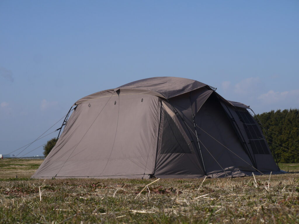 ラーテルワークスから大型2ルームテント「オルカ」登場 | キャンプレビュー