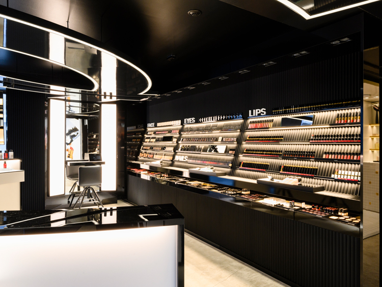 シャネルの新直営店「シャネル ビューティ ハウス」が東京・表参道に