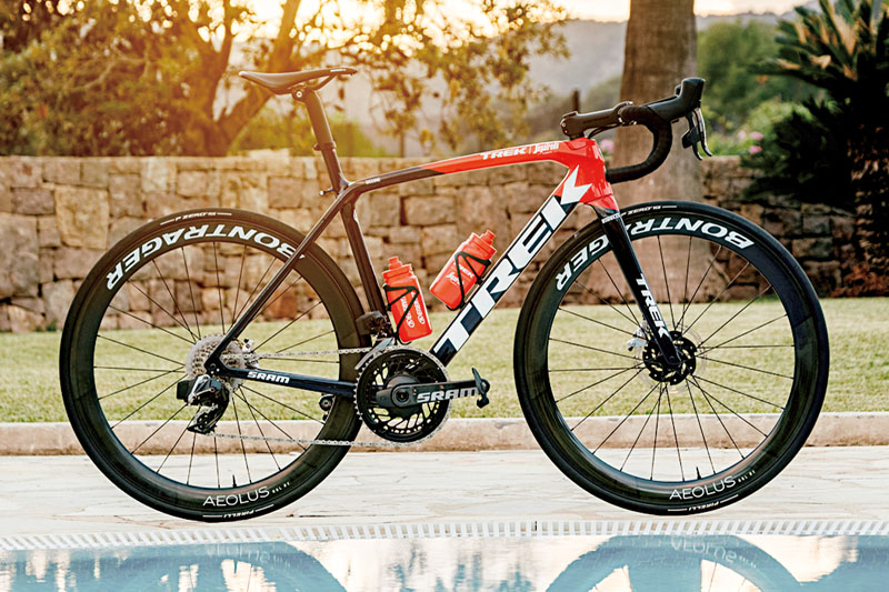 ワールドツアーチームバイク大図鑑2022 トレック｜サイクルスポーツが