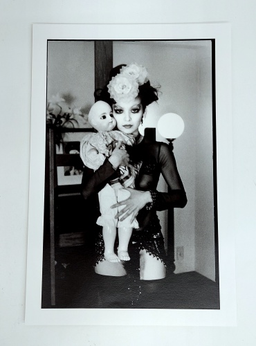 イリナ・イオネスコ『Je ne sais pas』 | AKIO NAGASAWA