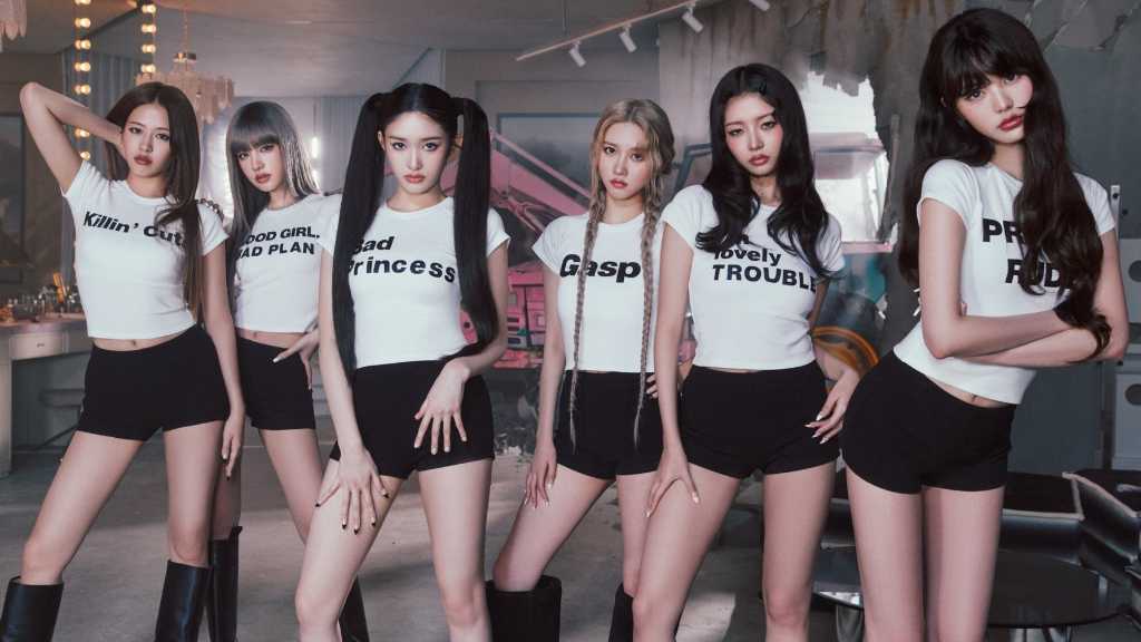 IVE、4th EP「IVE SECRET」最後のコンセプトフォト公開…強烈なカリスマ