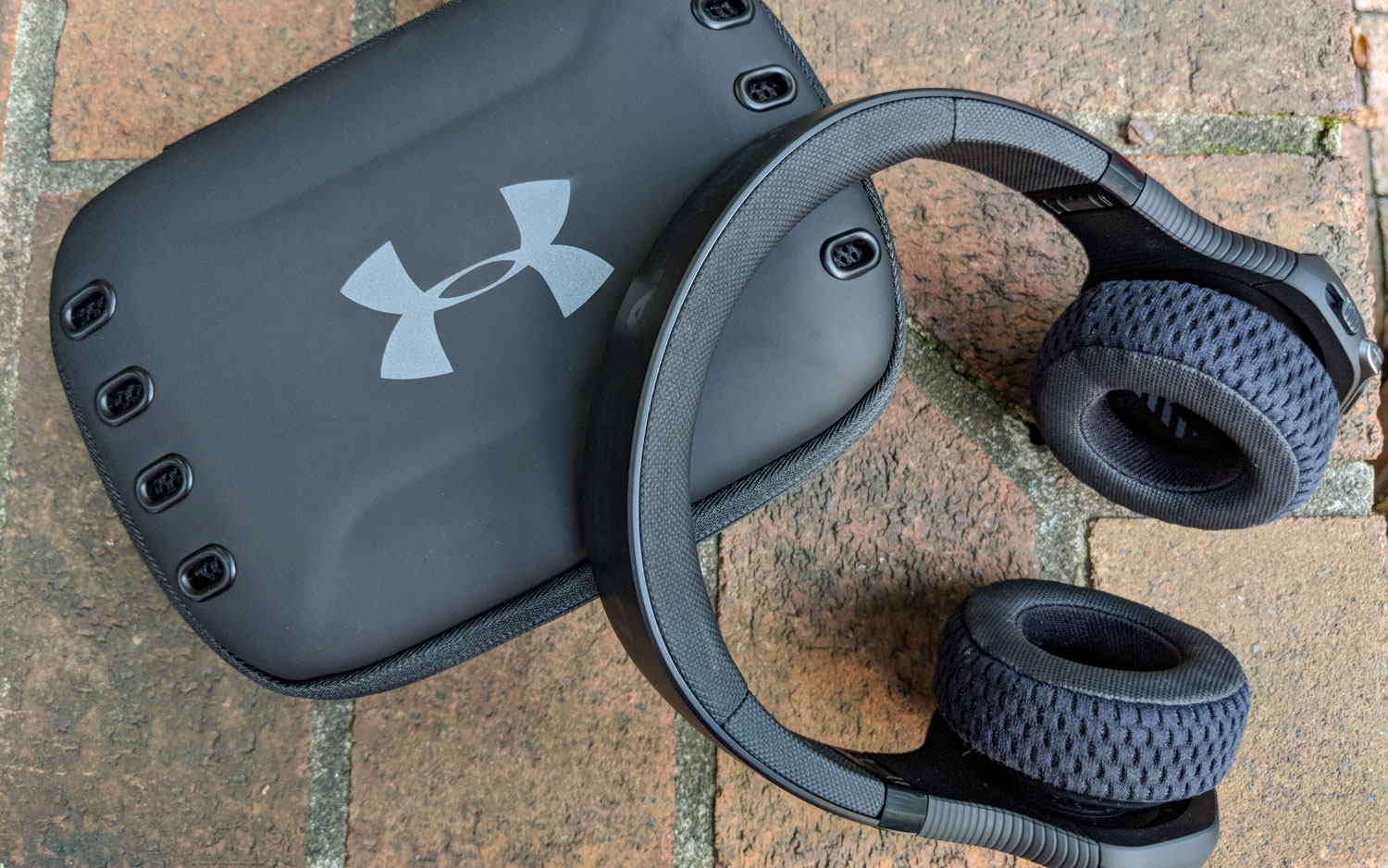 JBL Under Armour Sport Wireless Train Review: These On-Ear Sports