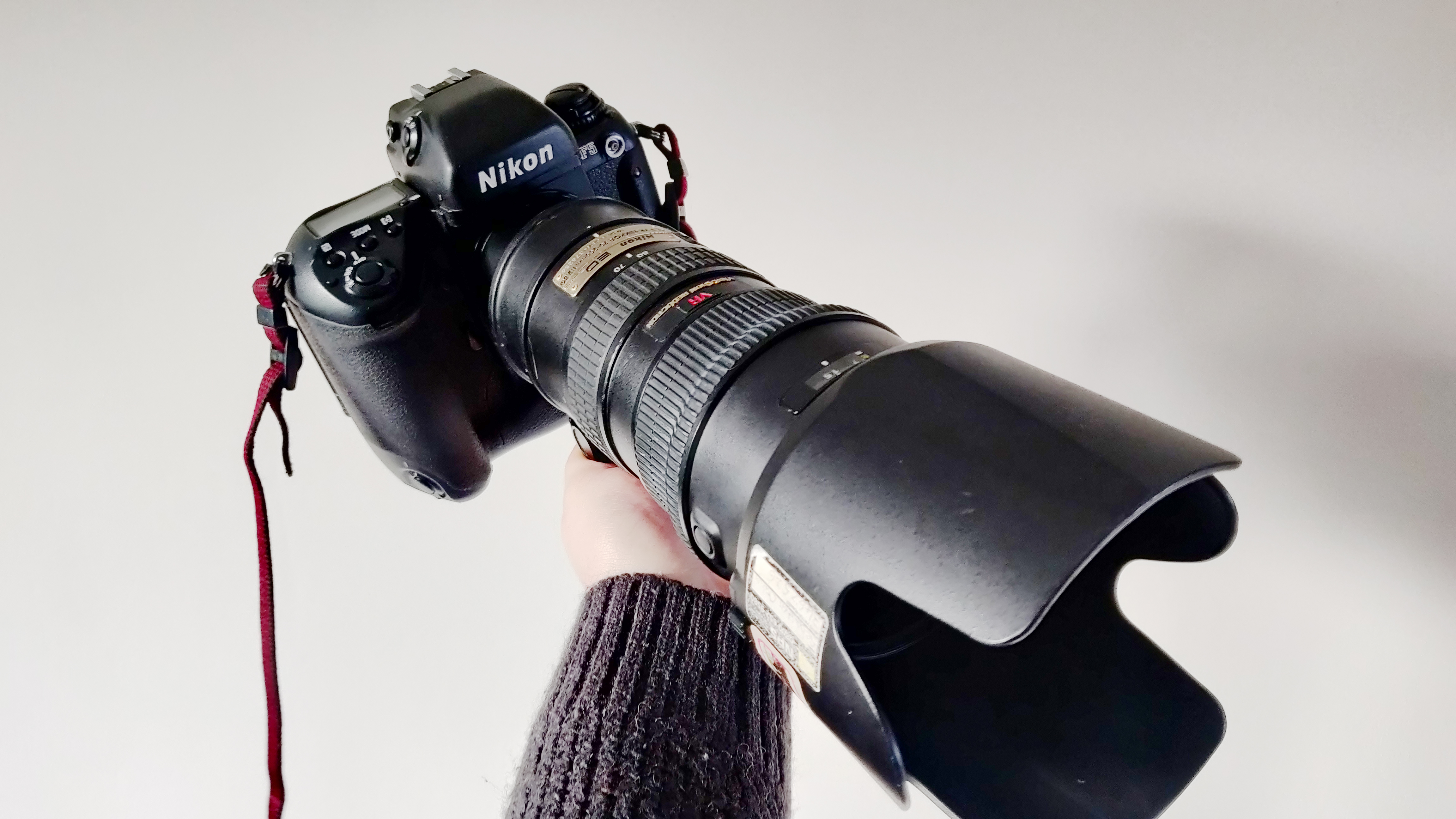 The Nikon F5 is a camera I will never sell! How this icon is in my