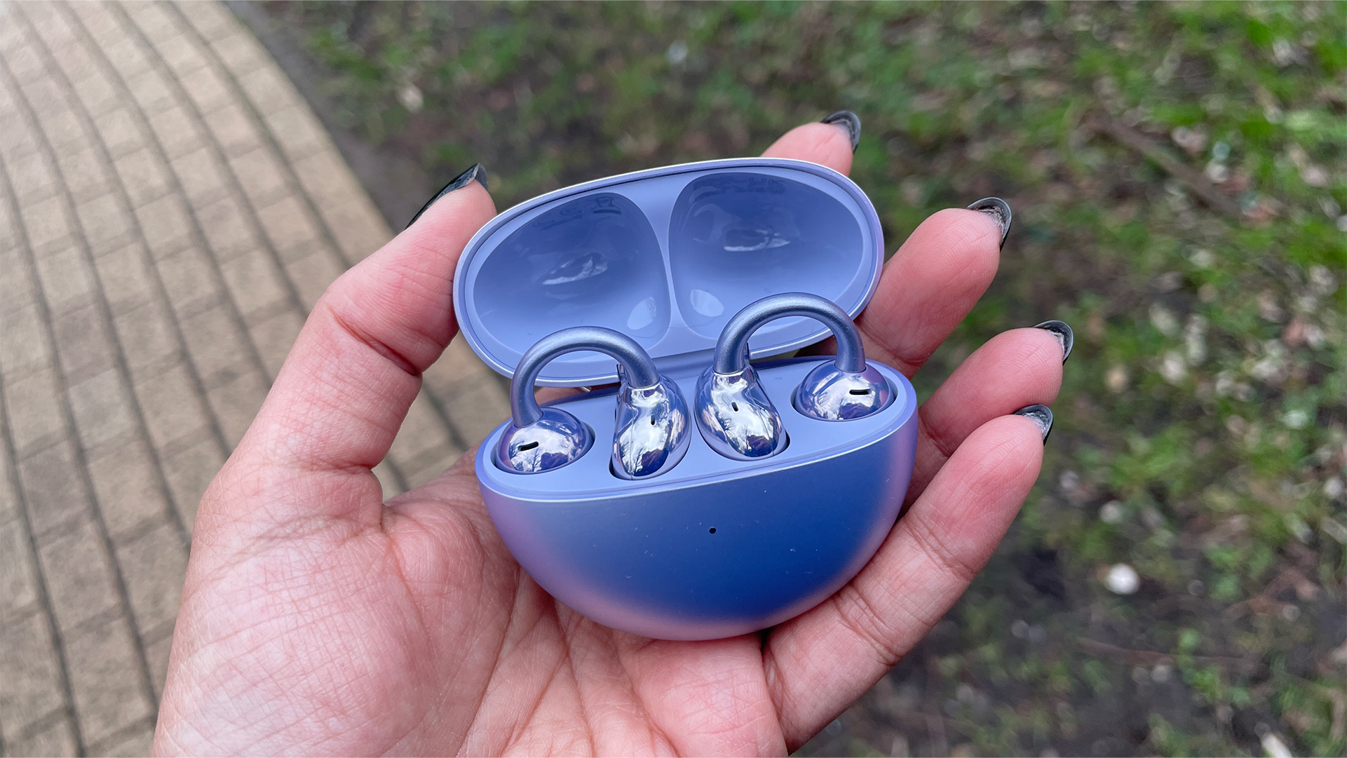 Huawei FreeClip review: a surprisingly comfortable design hampered