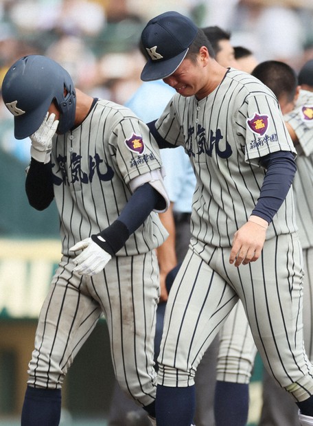 敦賀気比の親友バッテリー「自信を持て。思い切りこい」 夏の甲子園