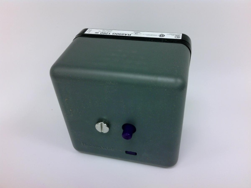 RA890G-1260 Safety Relay by HONEYWELL