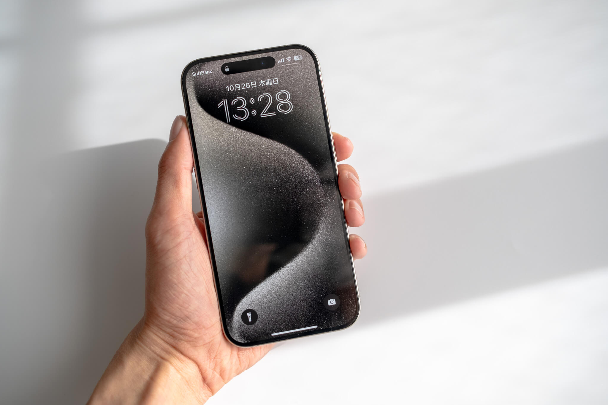 iPhone 15 Proをレビュー！動画も写真もクリエイティブの幅を広げて