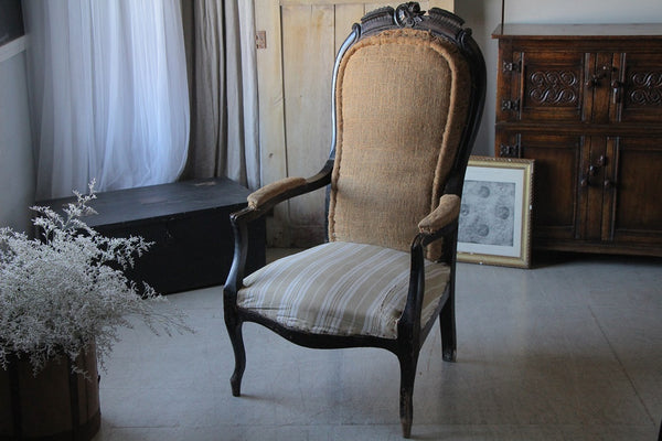 ナポレオントワ（3世時代）のアームチェア（横幅64cm） フランス