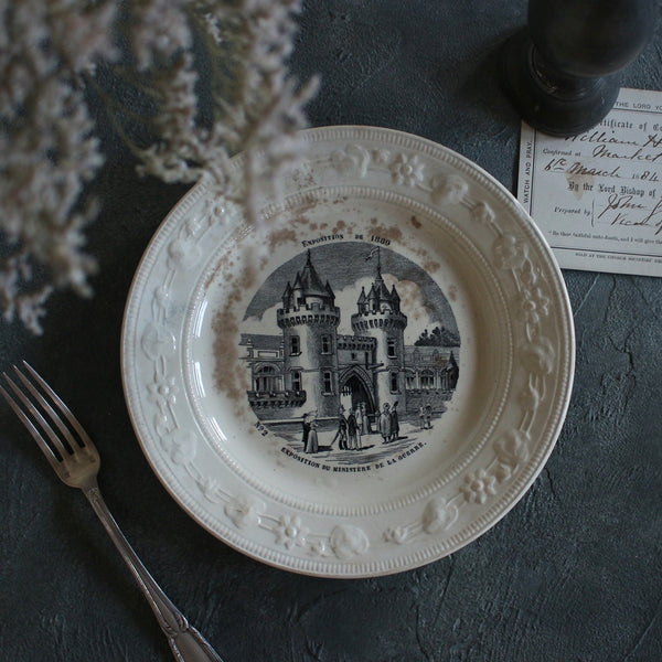 1889年パリ万国博覧会のクレイユモントロー窯グリザイユ（直径20cm