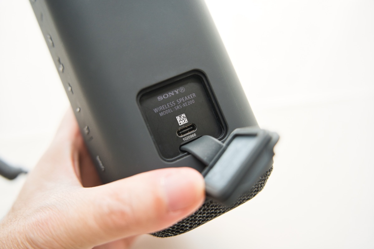 ソニーのワイヤレススピーカー『SRS-XE200』レビュー｜Alexaなど
